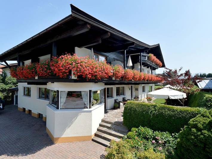Ferienhaus für 2 Personen, mit Balkon und Sauna in St Johann in Tirol