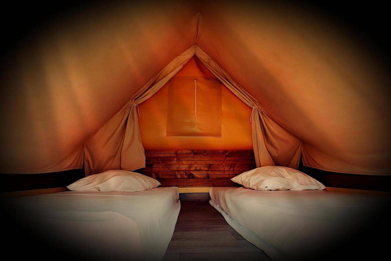 Les Lodges de la Viarhôna - Tentes Lodges in Virignin, Belley