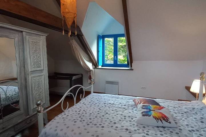 Gîte pour 6 personnes, avec jardin à Ploërdut - 4