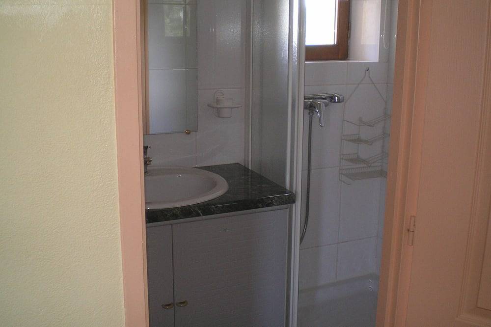 Appartement entier, Gite pour 2 personnes dans maison en pierre du pays in Sarlat-la-Canéda, Périgord Noir