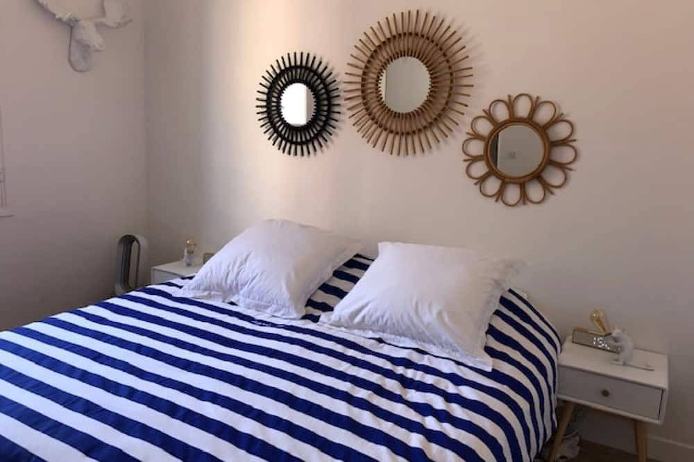 Entire apartment, Porquerolles very comfortable apartment ++++ in Hyeres, Porquerolles