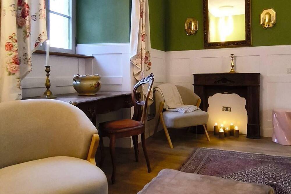 Ganze Wohnung, Appartement Ernestine - Chateau Suites - Schloss Malberg in Malberg, Eifelkreis Bitburg-Prüm