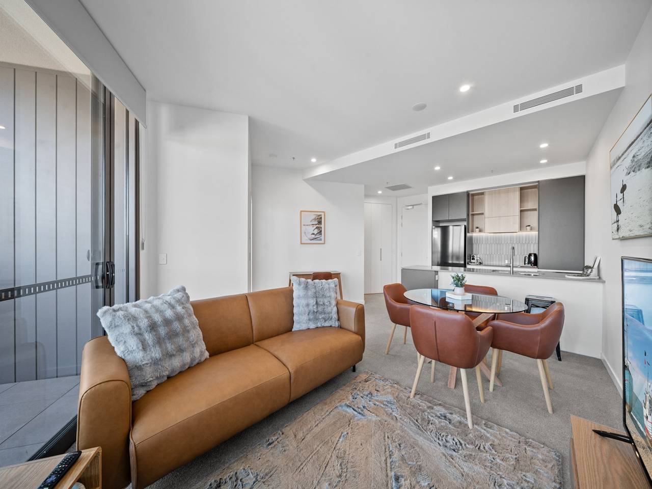 Ganze Wohnung, Apartment mit Zugang zu Fitnessraum und Hallenbad in Woden, Canberra