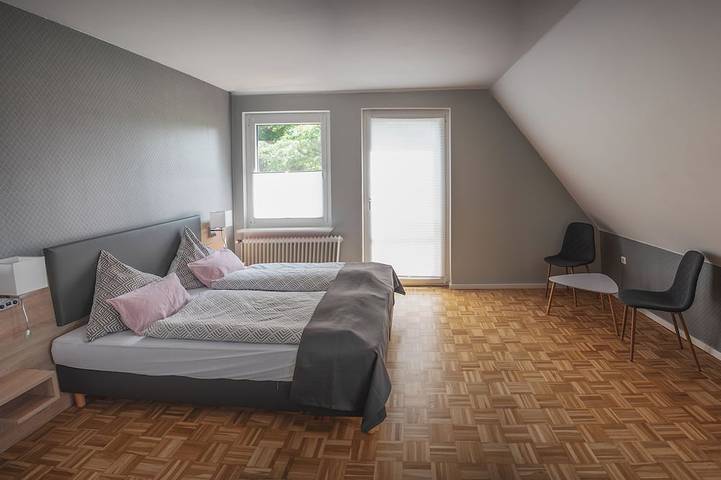 Ferienhaus für 10 Personen, mit Balkon und Garten in Leer - 4