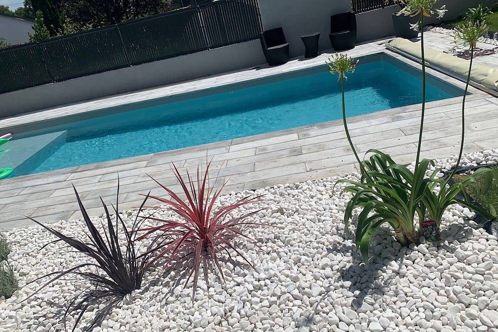 House with heated pool located 5 minutes from the bay of La Baule in Saint-Nazaire, Côte d'Amour