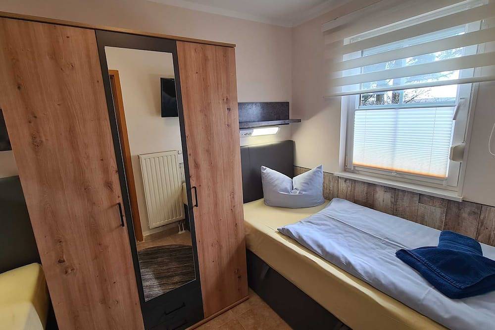 Ganze Wohnung, Bungalow 10, Fahrradbox verschließbar vorhanden! - Bungalow Nr. 9 & 10 in Binz, Rügen