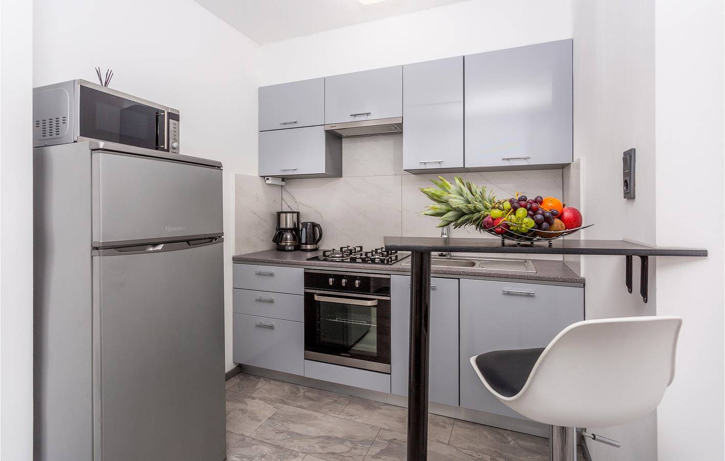 Ganze Ferienwohnung, Ferienwohnung für 4 Personen mit Terrasse in Malinska, Krk