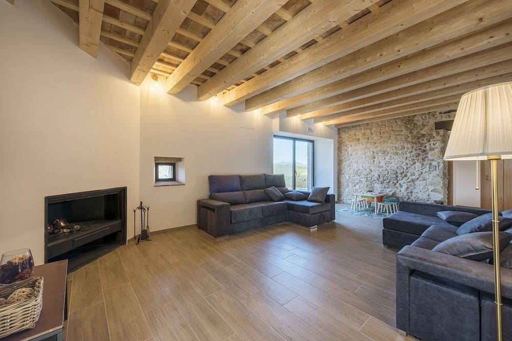 Magnífica Masía s.Xviii En Un Entorno Idílico in Vilademuls, Pla de l'Estany