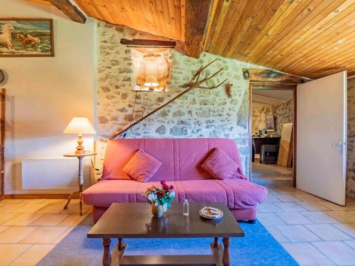 Location de vacances pour 4 personnes, avec jardin, animaux acceptés à Roche-Saint-Secret-Béconne - 3