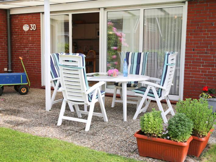 Ferienhaus für 4 Personen, mit Terrasse und Garten in Bensersiel - 3