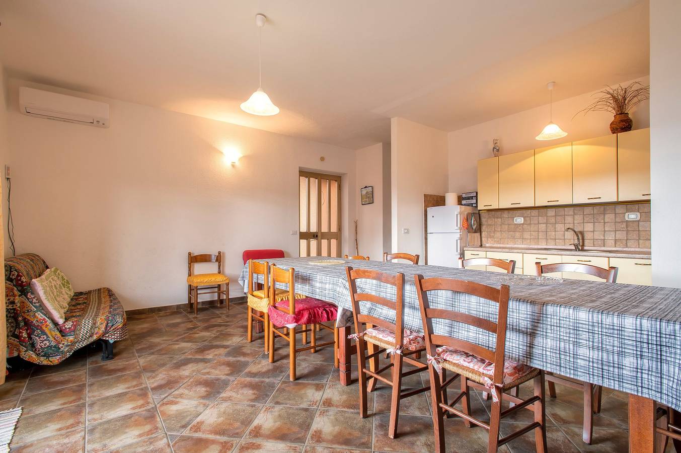 Hel lägenhet, Apartment Veranda Vista Mare Isola Rossa with by Beach with Sea View & Terrace in Trinità d'Agultu e Vignola, Olbia-Tempio