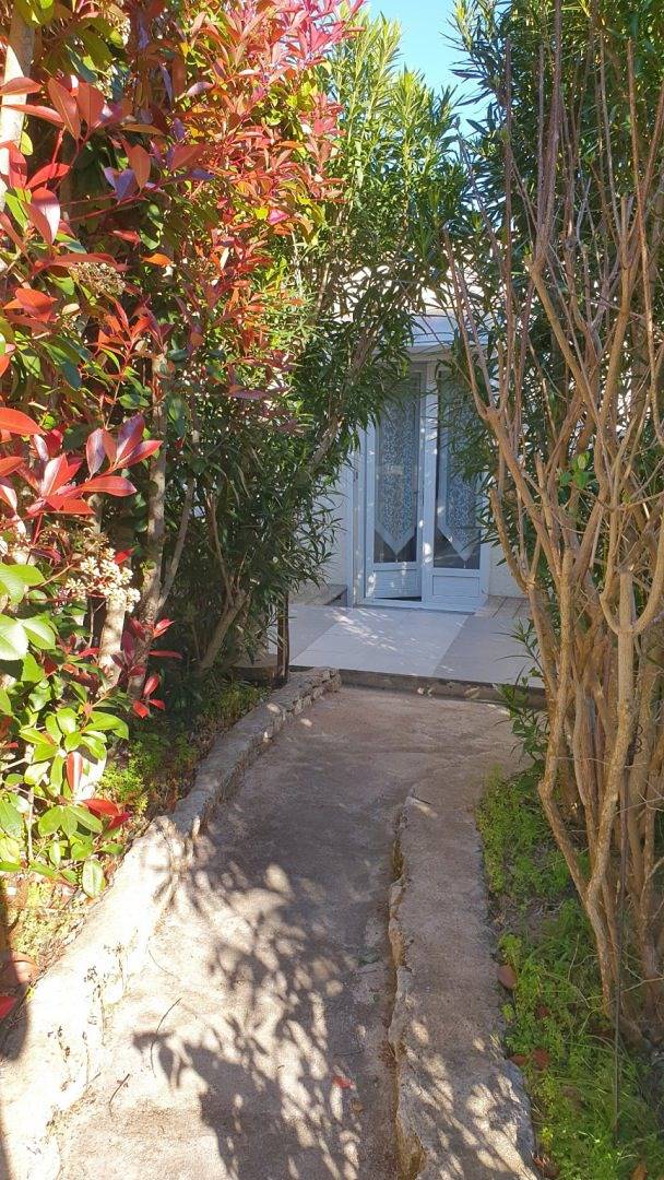 Appartement entier, T1 - Location appartement in Bonifacio, Arrondissement de Sartène