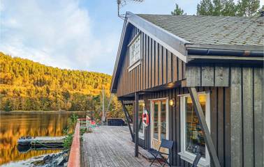Ferienhaus für 10 Personen, mit Terrasse und Garten in Tröndelag
