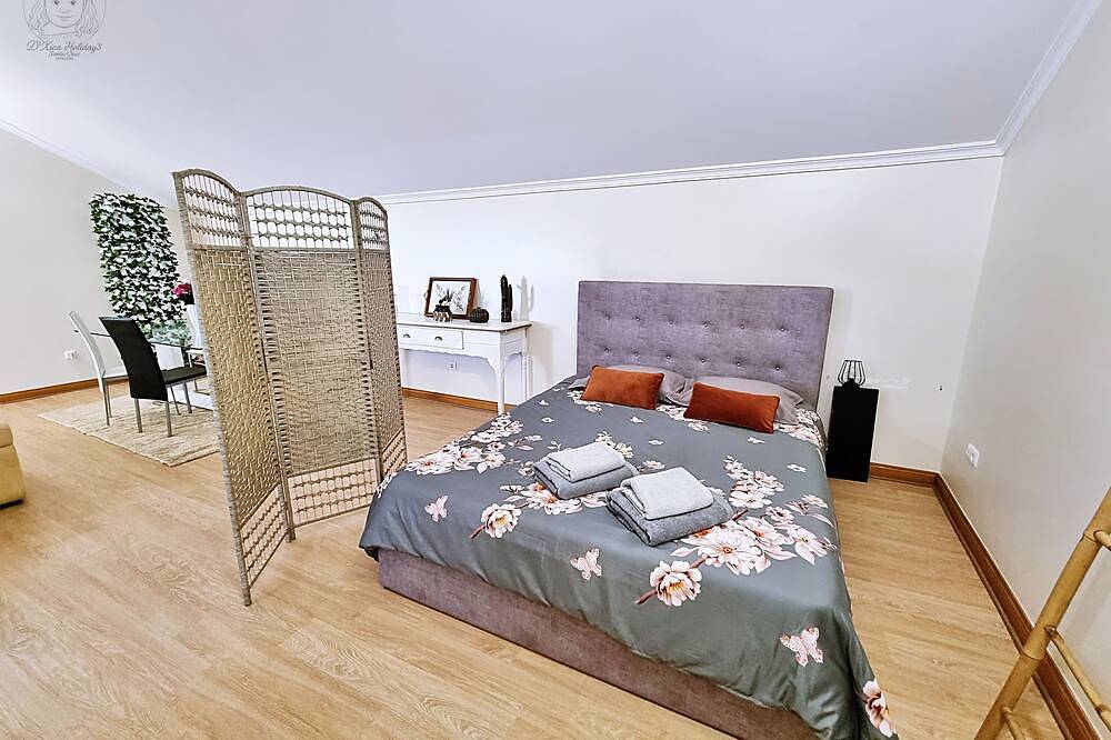 Ganze Wohnung, Dª Xica Holidays, from the sea to the mountains: Golf, beach, swimming pools and aquapark just 5 minutes away. in Santa Cruz (Madeira), Madeira