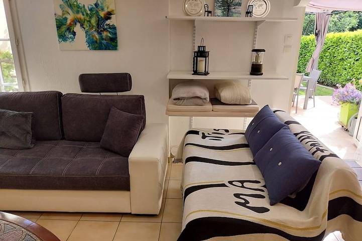 Ganze Wohnung, Studio Avec Jardin au Bord de la Rivière Avec Jacuzzi in Annot, Castellane und Umgebung