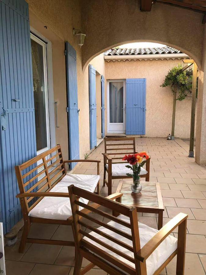Appartement de vacances pour 4 personnes, avec jardin et vue, animaux acceptés