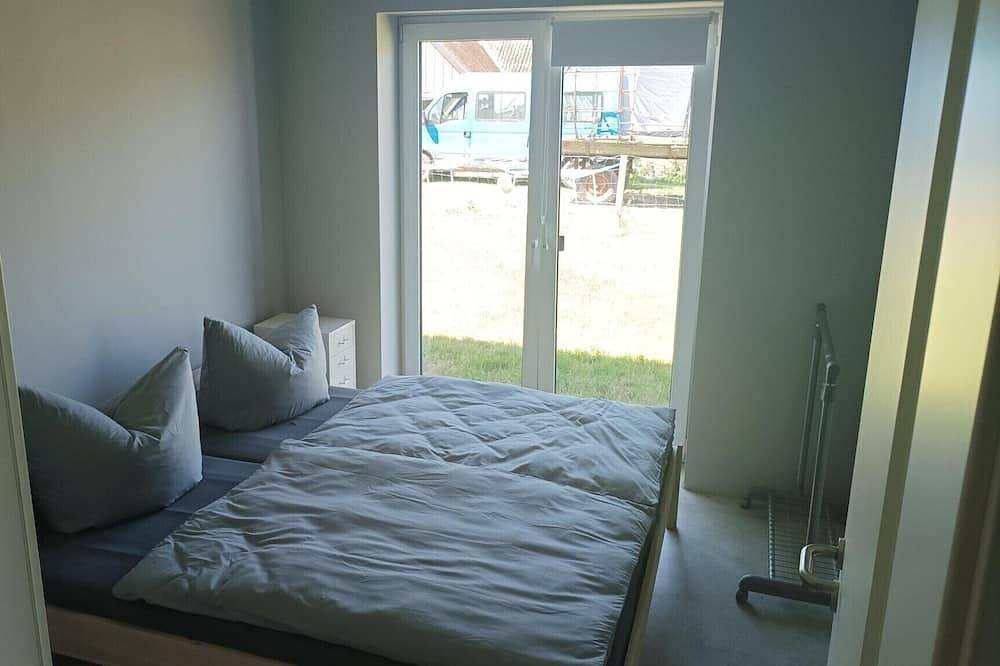 Entdecke die perfekte Kombination aus ländlicher Idylle und urbanem Flair. in Kollmar, Kreis Steinburg
