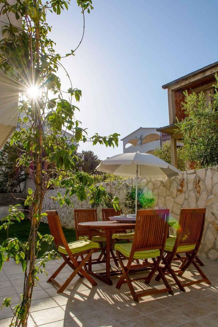 Ferienwohnung für 4 Personen, mit Garten auf Ciovo - 2