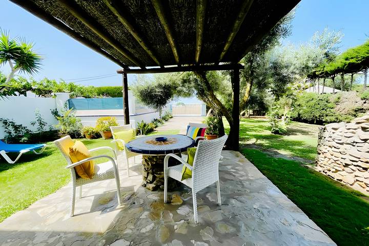 Casa rural para 4 personas, con jardín y piscina para niños, Familias con niños en El Palmar (Andalucía)