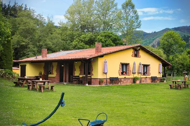 Apartamento de vacaciones para 2 personas, con terraza además de jardín y vistas - 1