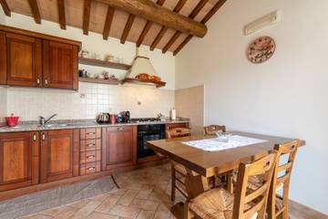 Agriturismo per 4 Persone in Lisciano Niccone, Valtiberina, Foto 2