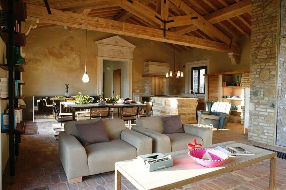 Agriturismo per 7 Persone in Volterra, Pisa e dintorni