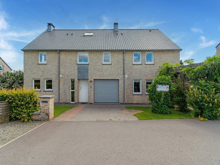 Maison de vacances pour 13 personnes, avec Jacuzzi ainsi que Terrasse et Sauna dans Robertville