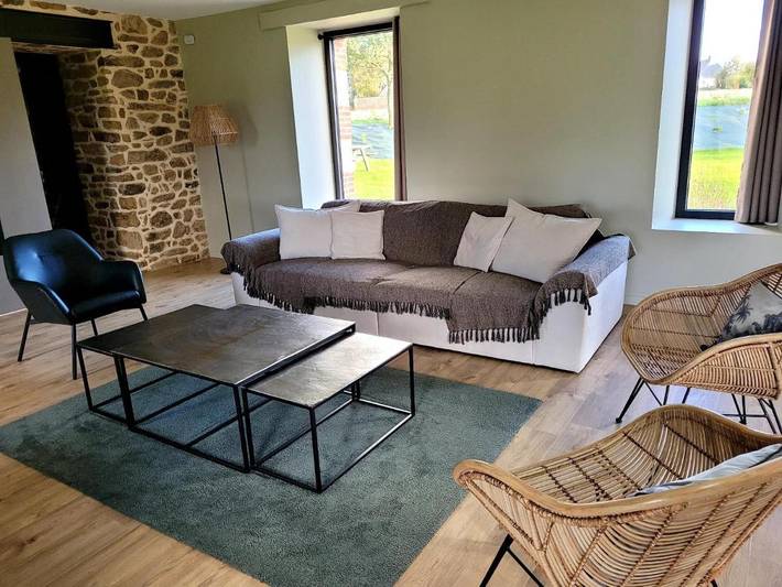 Location de vacances pour 4 personnes, avec jacuzzi ainsi que sauna et jardin à Trédion - 4