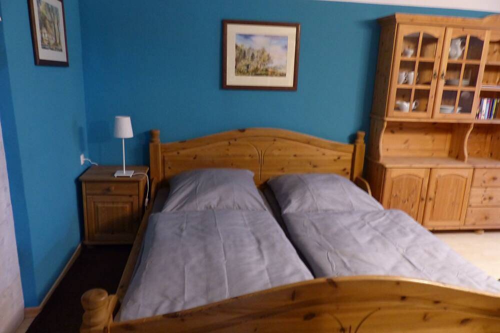 Ganze Wohnung, Vermietung von 2 gemütlich und stilvoll eingerichteten Ferienwohnungen in Ralswiek, Bergen auf Rügen und Umgebung