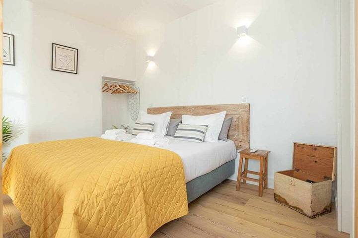 Entire apartment, Casas da Couraça - Almada in Almedina, Coimbra