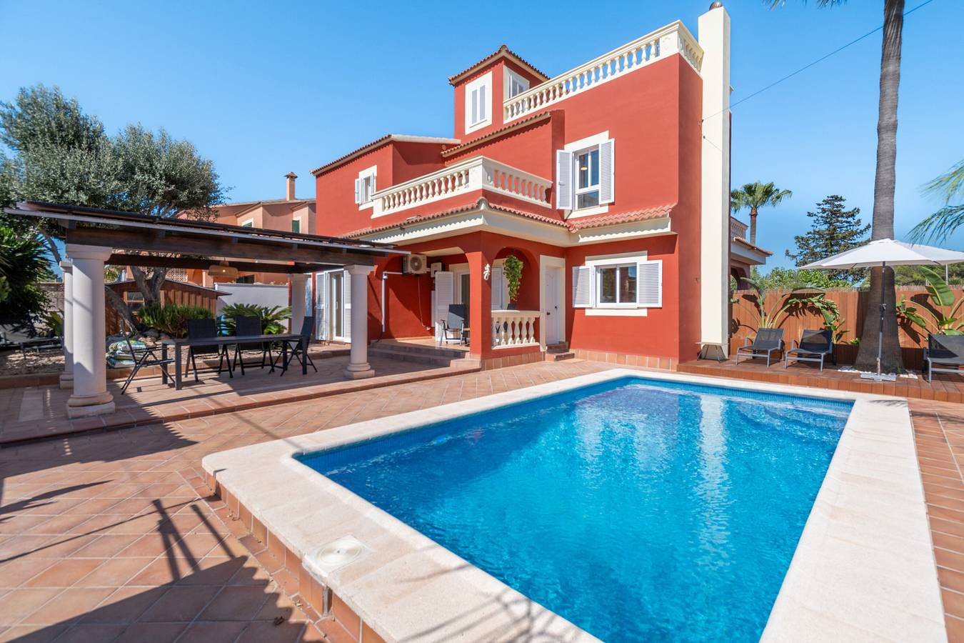 Casa de vacaciones 'Casa de Tina' con piscina privada, wifi y aire acondicionado in Badia Gran, Lluchmayor