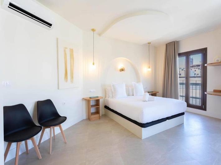Entire apartment, Apartment in Alicante in El Barrio, Alicante