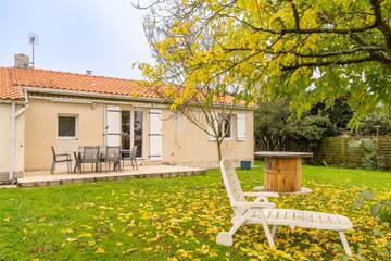 Vacation House for 6 Guests in Préfailles, Pays de la Loire, Picture 1