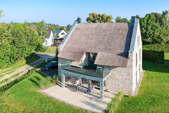 Ferienhaus für 7 Personen, mit Balkon und Sauna sowie Garten und Ausblick in Usedom Stadt