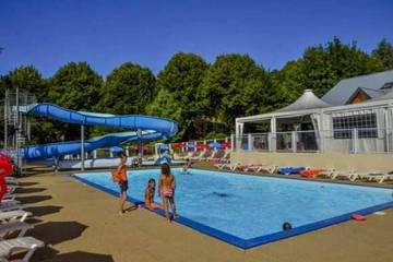 Camping pour 4 Personnes dans Murol, Région de Besse-et-Saint-Anastaise, Photo 3