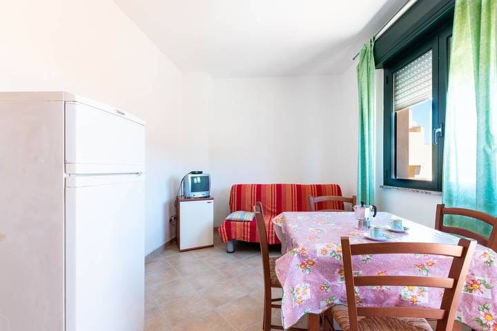 Entire apartment, City apartment with balcony – Apartment Cavour Codice F in Crabonaxa/Villasimius, Villasimius