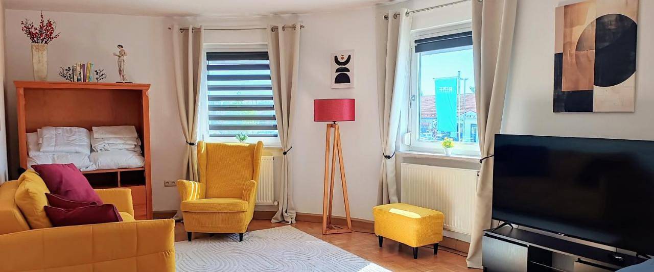 Ganze Wohnung, Gadd Ferienwohnung # 003 Glück an der Donau # Best Premium Living 24#7 Check in in Straubing, Ostbayern