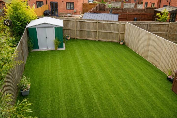 Salford Retreat - Spacious 4 Bedroom House near City Centre | Sleeps 7 in Greater Manchester