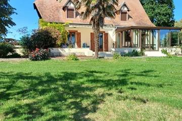 Gîte pour 15 personnes, avec jardin et balcon, animaux acceptés à Goustranville