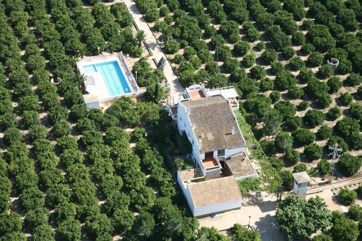 Casa rural para 16 personas, con Balcón y Terraza además de Jardín y Piscina en Parc Natural de l'Albufera de València