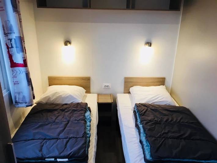 Camping pour 4 personnes, avec bassin pour enfant et piscine dans Côte d’Émeraude - 4