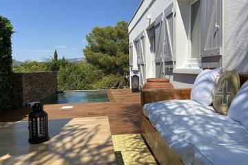 Gîte pour 4 personnes, avec terrasse et jardin à Le Pradet