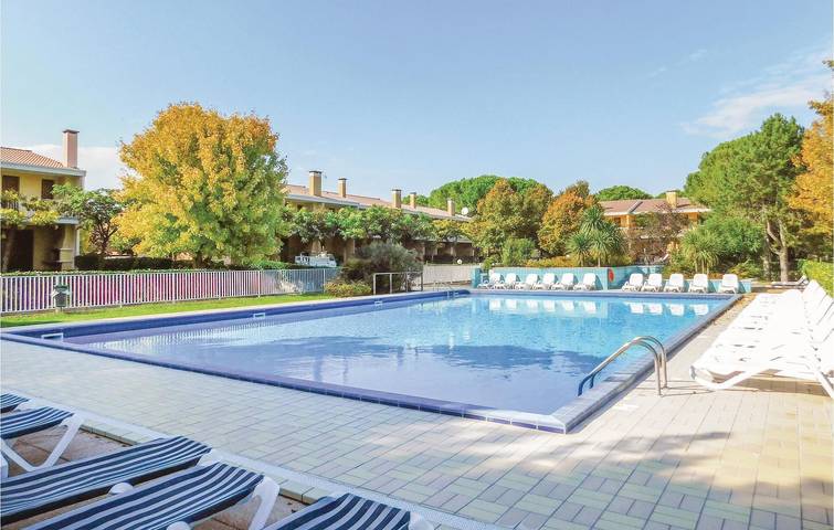 Ferienhaus für 8 Personen, mit Terrasse und Pool in Bibione - 3