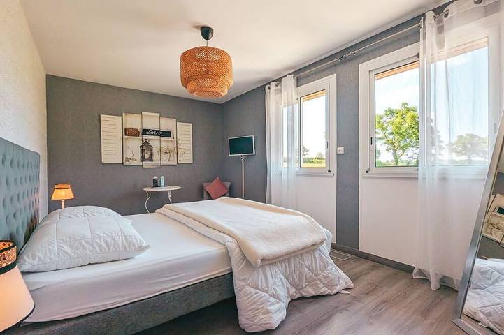 Location de vacances pour 12 personnes, avec jacuzzi ainsi que sauna et jardin à Cluis - 4
