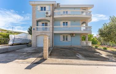Ferienwohnung für 4 Personen, mit Terrasse in Sveti Petar na Moru