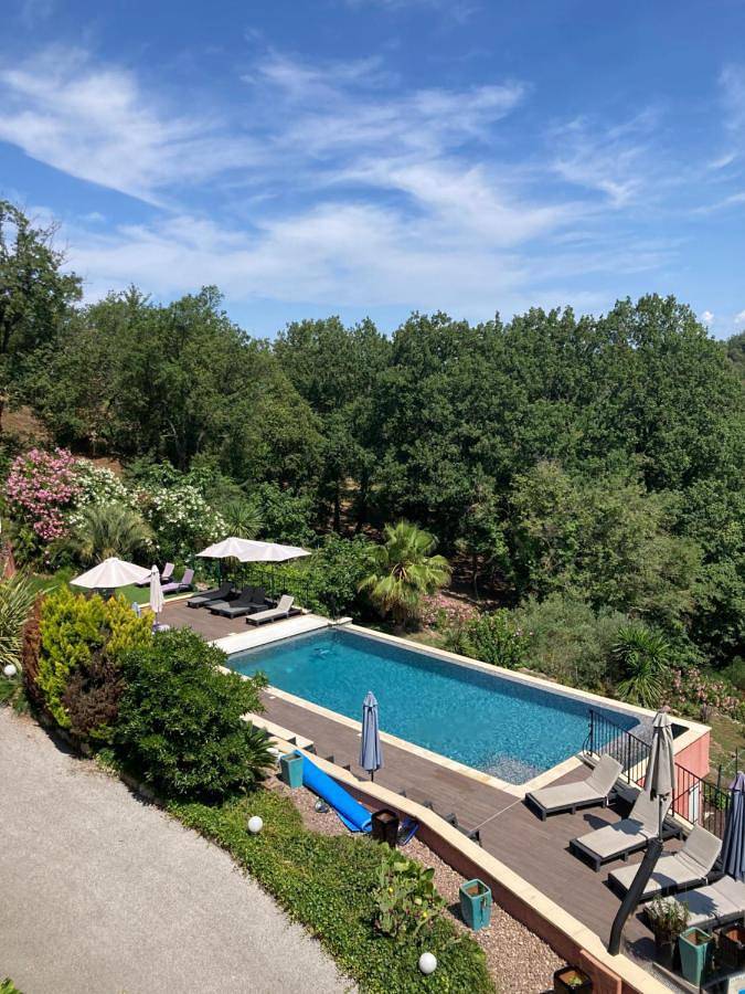 Alojamiento y desayuno para 2 personas, con vistas y piscina - 1