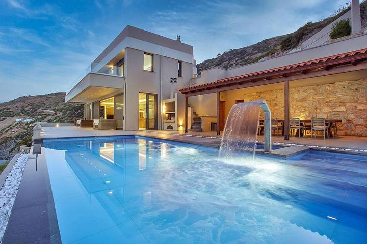 Appartement de vacances pour 11 personnes, avec Jacuzzi et Terrasse ainsi que Jardin et Piscine