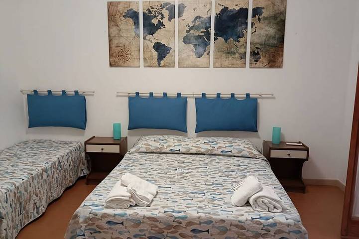 Entire apartment, The House by the Sea - Breathtaking Panorama in Pozzallo, Ragusa Province