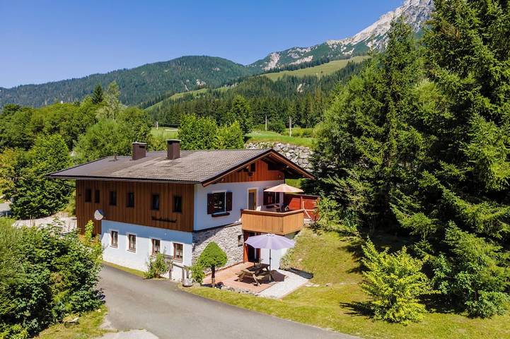 Ferienhaus für 8 Personen, mit Garten und Terrasse
