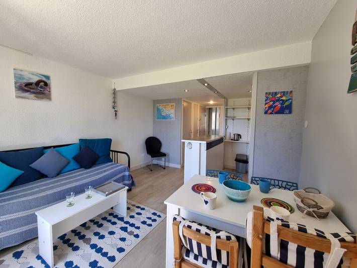 Gîte pour 4 personnes, avec piscine dans Kerjouanno - 2